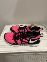 Nike Free 3.0 / Pink / Guter Zustand Hessen - Gelnhausen Vorschau