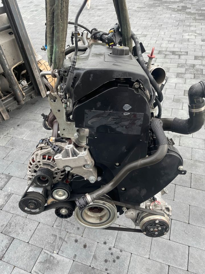 Motor Fiat Ducato 2.3 EURO5 148PS F1AE3481E Bj16 32tkm komplett in Berlin