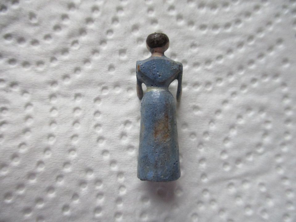 Erzgebirge Figur Miniatur ca. 120 Jahre, geschnitzt in Burgstädt