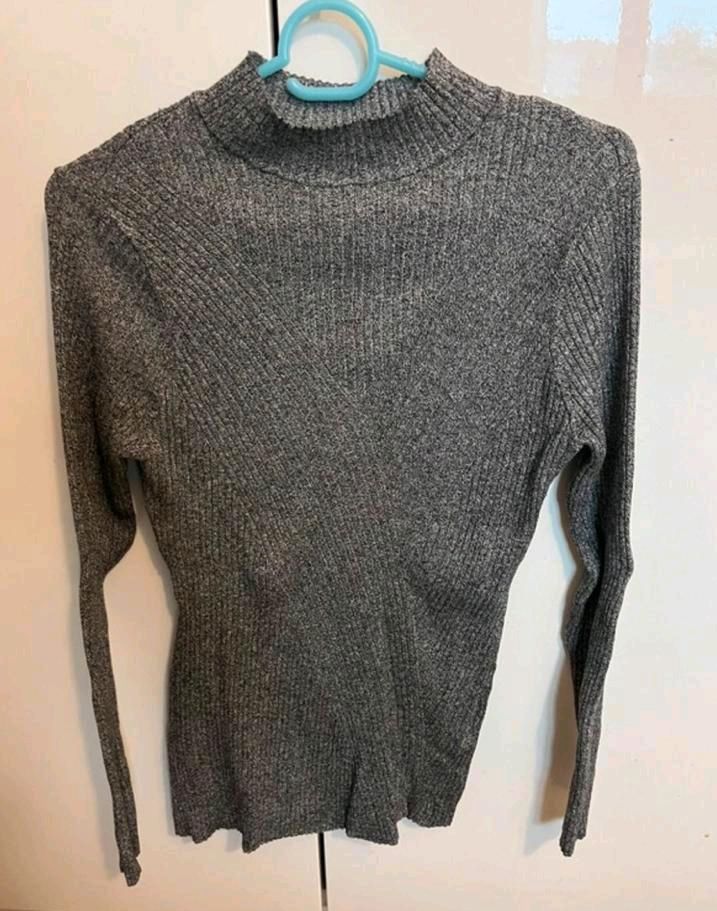 Damen Pulli, Strickpulli  H&M, Größe M/38 in Schwarzenbruck