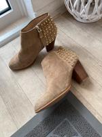 Wunderschöne Zara  Nieten Stiefeletten Baden-Württemberg - Jettingen Vorschau