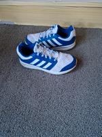 Adidas Schuhe größ 37 Niedersachsen - Holzminden Vorschau