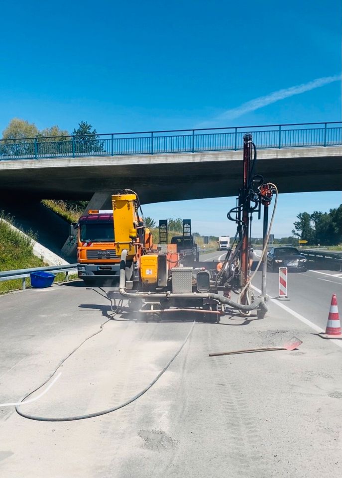 Bauhelfer für den Straßenbau in Eberhardzell