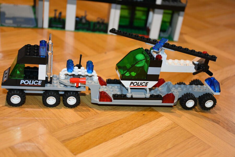 Lego System Polizeistation 6332, 6328, 6324, Transporter Hubschra in Gießen