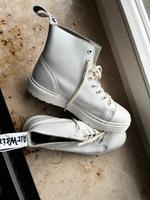 Dr. Martens Niedersachsen - Wilhelmshaven Vorschau