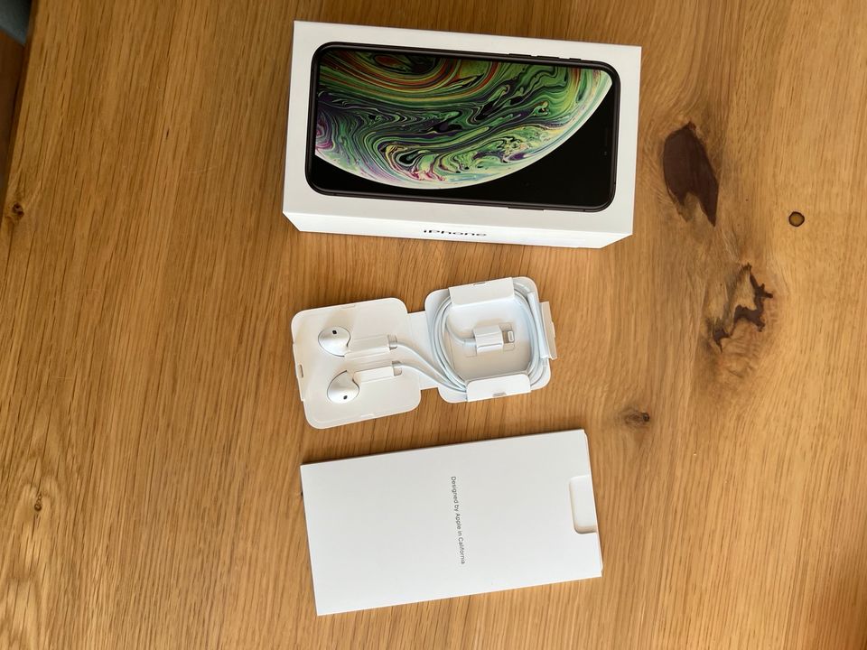 iPhone XS 64 GB in Stollberg