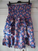 Kleid schulterfrei Blumen Flower Strand Boho Hippie 42 Atmosphere Niedersachsen - Isernhagen Vorschau