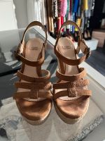 Wedges von UGG, Leder, Gr. 36, Farbe cognac Schleswig-Holstein - Stapelfeld Vorschau