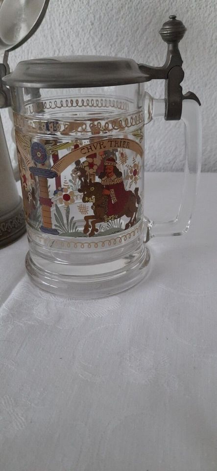 2 Glas-Krüge mit Zinndeckel in Piesport