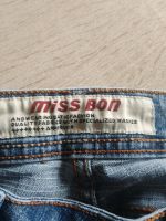 Damen Capri Jeans mit Knöpfen unten Baden-Württemberg - Waldshut-Tiengen Vorschau