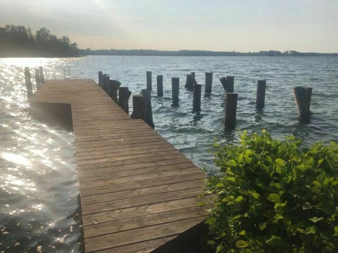 Grst. mit Bootsliegeplätzen+Bootshaus  am Schweriner See zu verk. in Schwerin