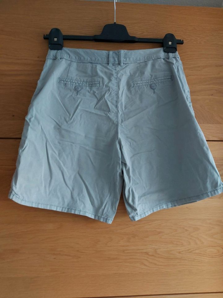Ultra leichte Shorts Esprit Sommer grau kurze Hose in Oberderdingen