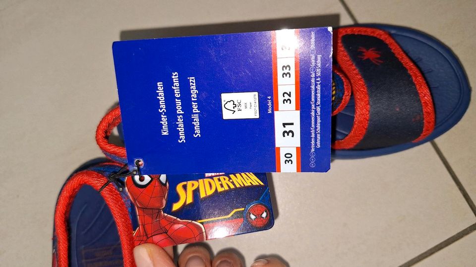 Kinder Sandale Jungen Größe 32 33 Spider-Man Marvel in Bedburg-Hau