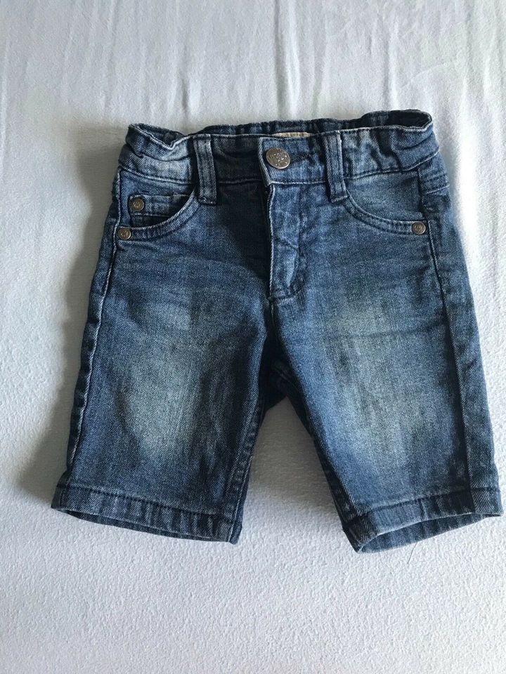 Jeans kurz Hose  gr.80 in Wentorf