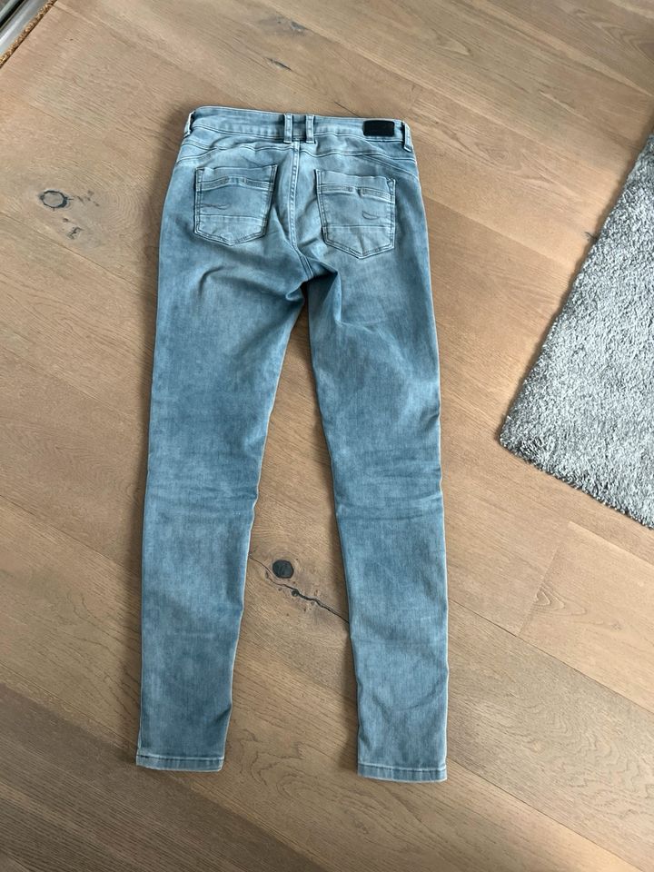 Jeans von miracle of denim in Bad Laer