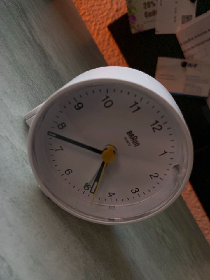 Braun Uhr (Wecker) in Plochingen