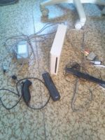 Weiße Wii mit GameCube funktion, nunchuck, Kabeln und remote Brandenburg - Prenzlau Vorschau