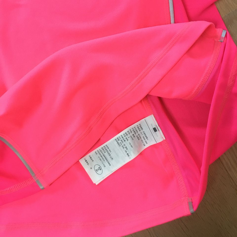 Abercrombie & Fitch Tanktop/Sporttop Gr.S neon pink NP59€ Fitness in Brannenburg