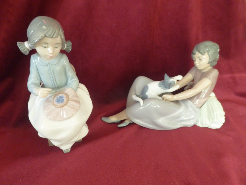 2x NAO Figuren Lladro Porzellan in Elmshorn