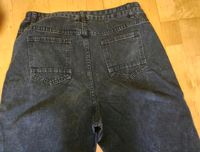 DIDK Jeans L 40 schwarz hoher Bund hochgerollter Saum Leipzig - Dölitz-Dösen Vorschau