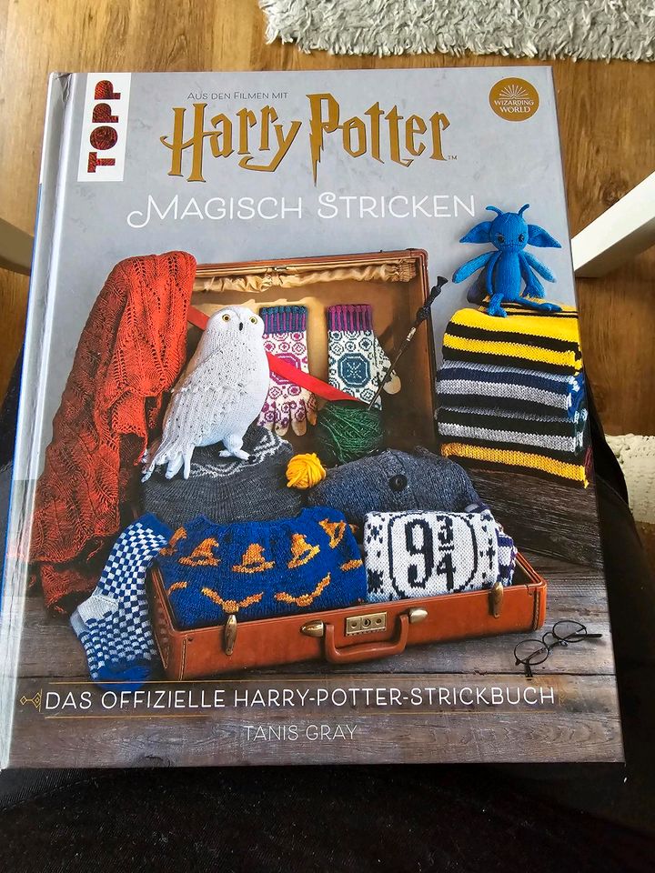 Buch Magisch stricken Harry Potter in Elze