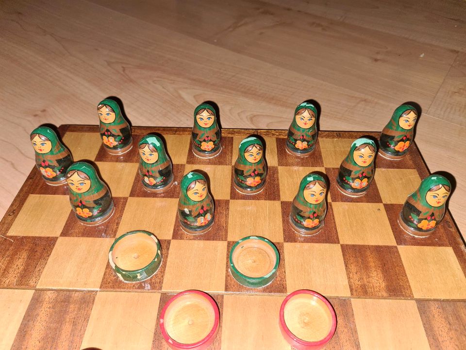 Russisches Brettspiel , Schachspiel Matroschka in Radebeul