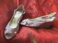 NEU Blumen Blüten Peep Toes Wedges Keilabsatz Sandaletten H&M Baden-Württemberg - Bammental Vorschau