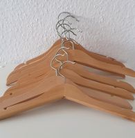 Ikea - 10 Kinder Kleiderbügel aus Holz Niedersachsen - Heeslingen Vorschau