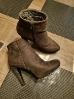 Damen Only Schuhe Boots Pumps grau 38 Niedersachsen - Rhede Vorschau