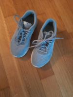 Nike Turnschuhe Sneaker Größe 33 Nordrhein-Westfalen - Mülheim (Ruhr) Vorschau