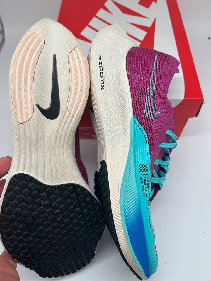 Nike Laufschuhe Running Zoom Vaporfly Gr. 44 Neuwertig in Aachen