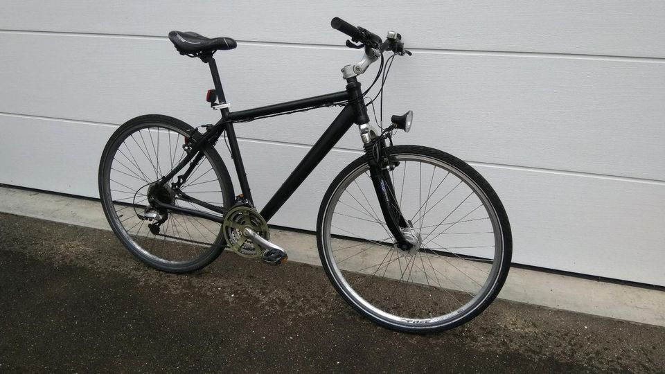 Trekking Fahrrad Bike Herren Focus 28 Zoll 24-Gang in Albstadt