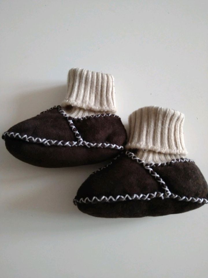 Baby Boots Lammfell Walkschuhe in Dietmannsried