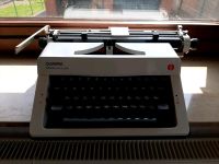 Olympia Monica De Luxe mechanische Schreibmaschine 70er Bremen - Seehausen  Vorschau
