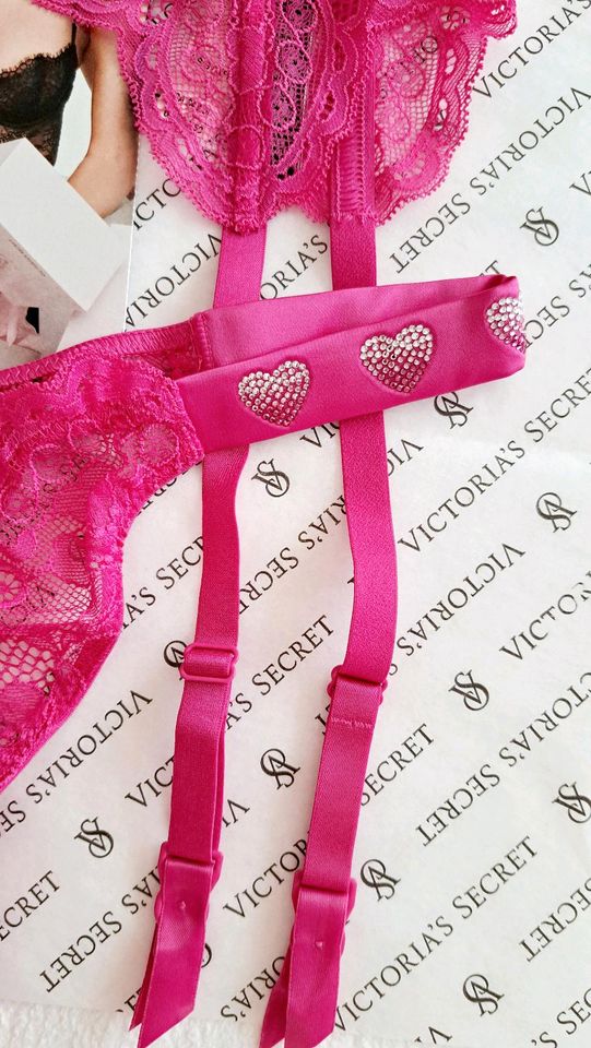 Victoria's Secret Set String Strumpfgürtel Spitze Glitzer Gr. S in Frankfurt (Oder)