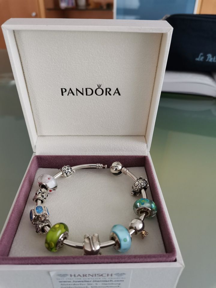 PANDORA Moments Silber-Armreif mit 11 Pandora Charms in Hessen - Usingen |  eBay Kleinanzeigen ist jetzt Kleinanzeigen