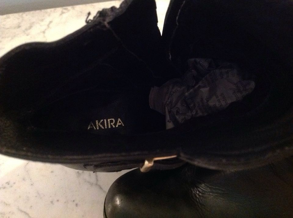 STIEFELETTEN/BOOTS schwarz von AKIRA, neuwertig, Größe 38 in Bad Iburg