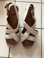 Caprice High Heels Pumps Plateau Sandalen Leder creme Absatz 9 cm Sachsen-Anhalt - Magdeburg Vorschau