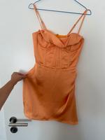 Bershka Bustierkleid Minikleid orange Satin Obervieland - Arsten Vorschau