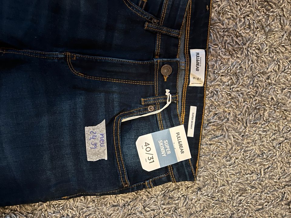 Jeans Pull & Bear 40 NEU in Niddatal