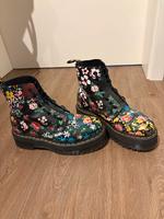Dr. Martens Sinclair black floral Schleswig-Holstein - Lübeck Vorschau