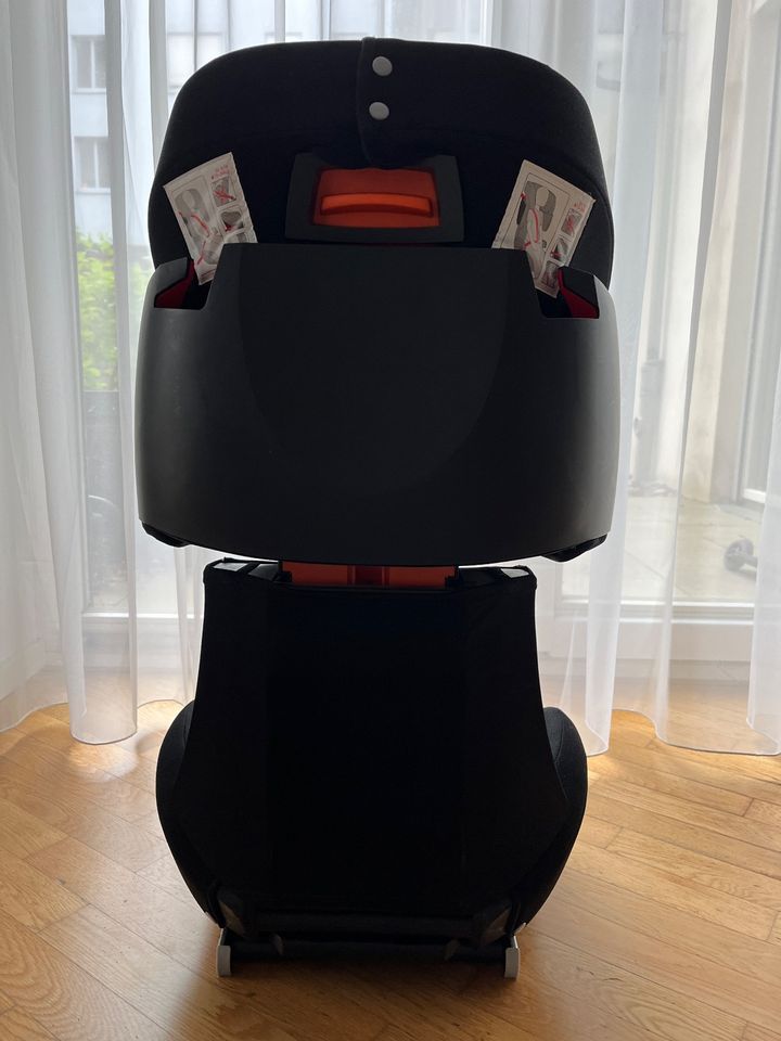Kindersitz/Autositz Cybex Solution X-FIX in Berlin
