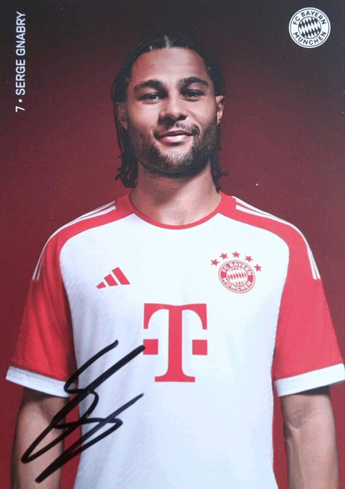 Autogrammkarte Serge Gnabry, FC Bayern in Ottobrunn