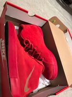 Nike LeBron 12 Nsw Challenge Red Schuhe Gr. Eur 43 Berlin - Köpenick Vorschau