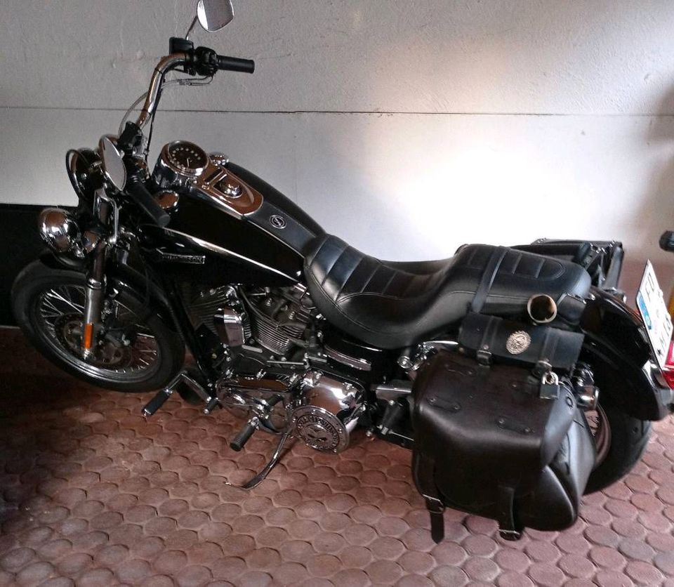 Harley Davidson FXDC Super Glide, Top Zustand in Fulda