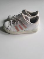 Adidas Turnschuhe Schuhe Sneaker Gr 31 Nordrhein-Westfalen - Hattingen Vorschau