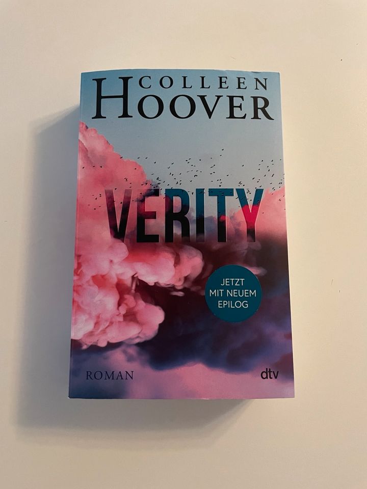 Verity Coleen Hoover in Leingarten