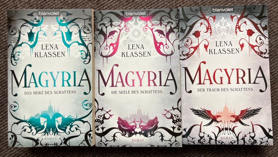 Trilogie „Magyria“ von Lena Klassen in Tübingen