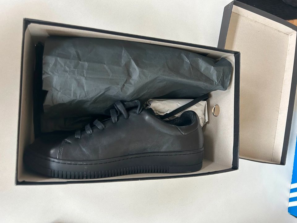 J.Lindeberg Herrenschuhe 42 Sneaker Leder Schwarz Herren Schuhe in Bielefeld