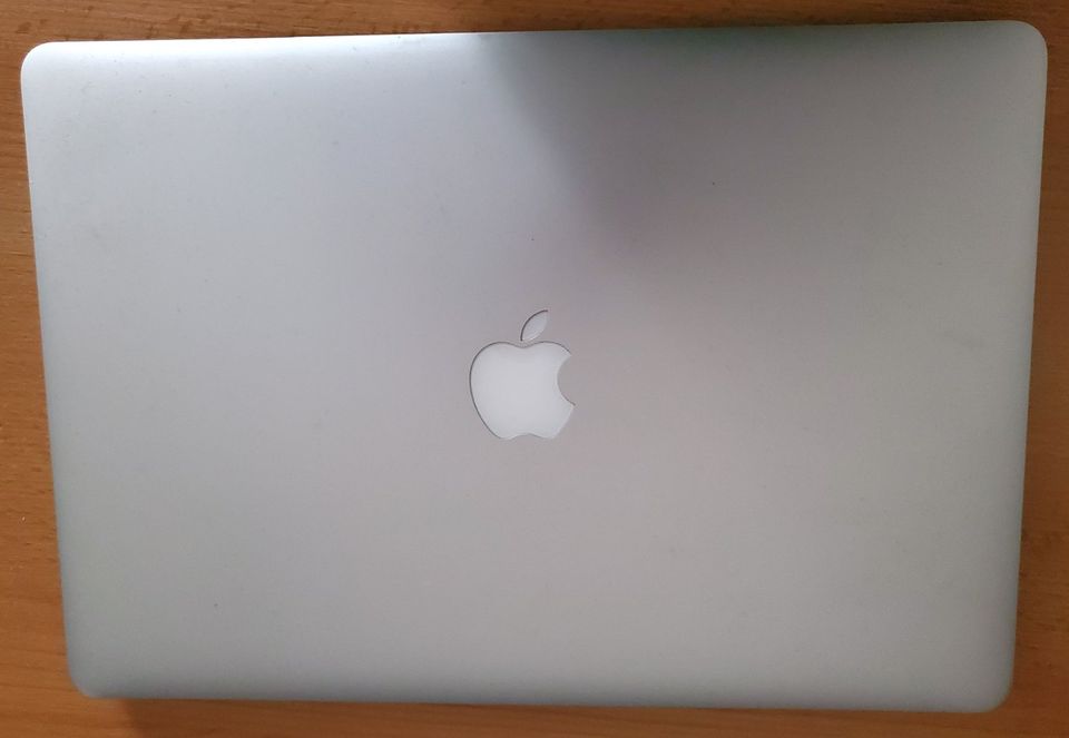 MacBook Pro15" Retina, Core i7 bis 3,2GHz,8GB Ram SSD 256GB Top in Neuss